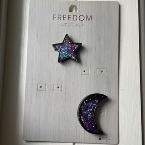 NWT: TOPSHOP Star and Moon sequin-filled pins (set of 2 pins)